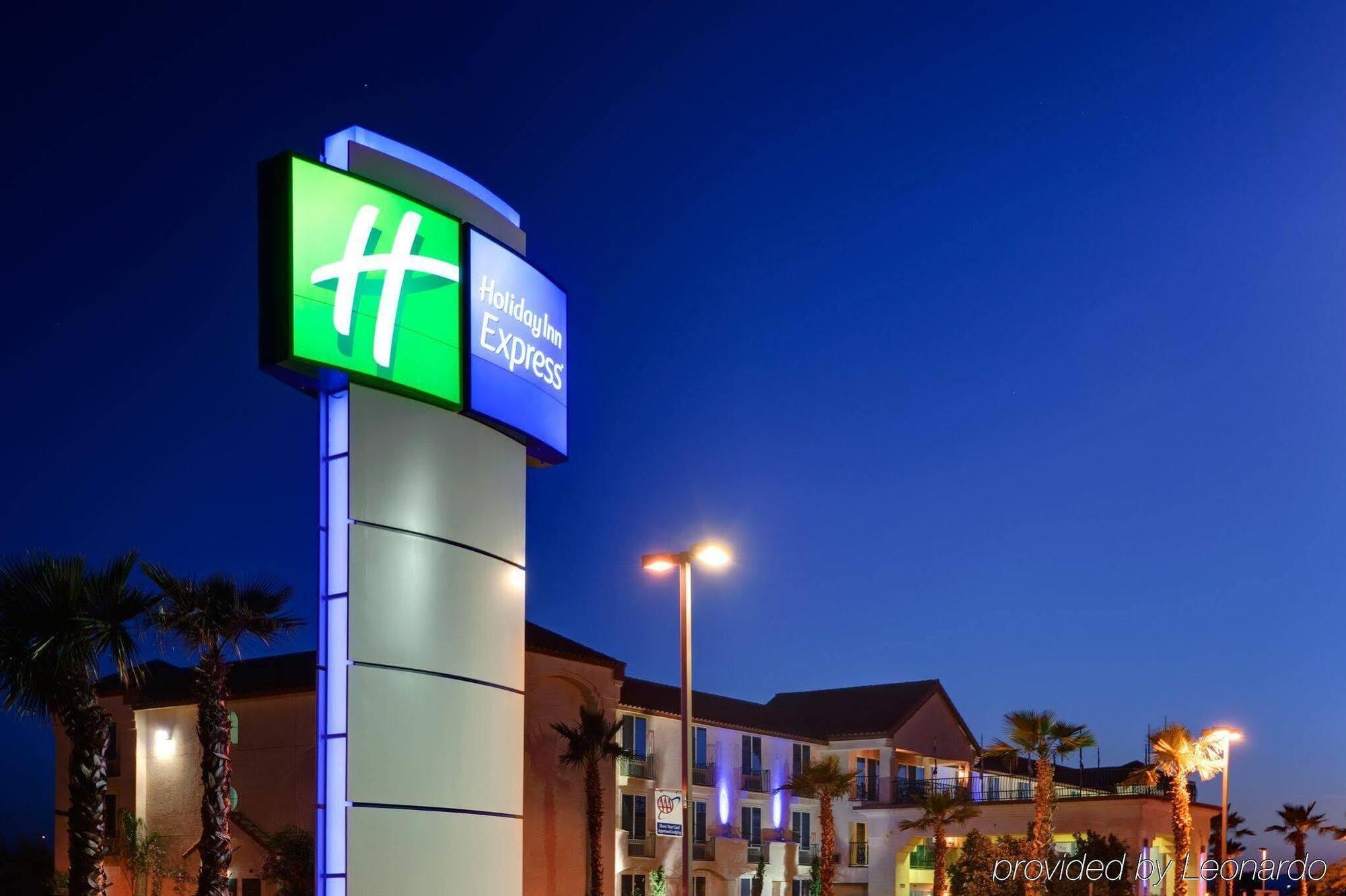 Holiday Inn Express Calexico, An Ihg Hotel Zewnętrze zdjęcie