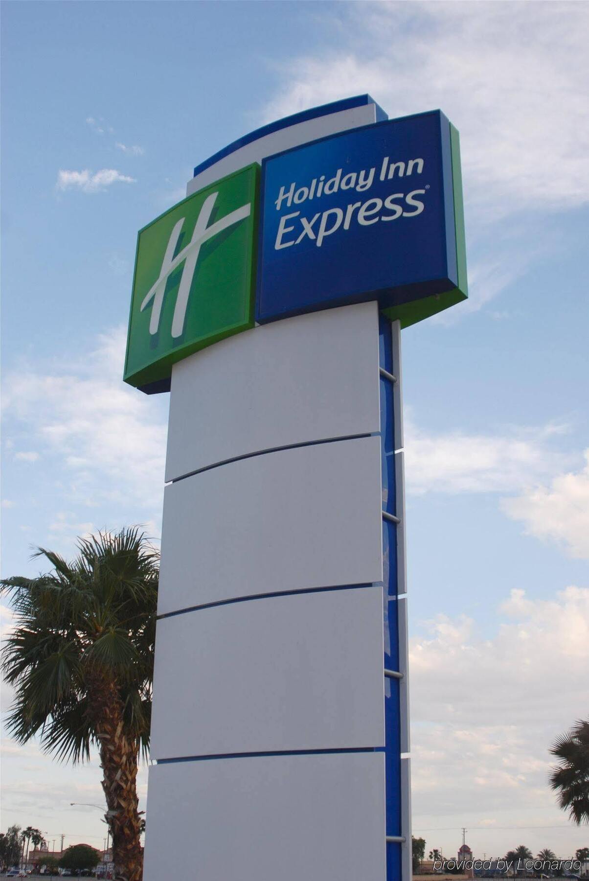 Holiday Inn Express Calexico, An Ihg Hotel Zewnętrze zdjęcie